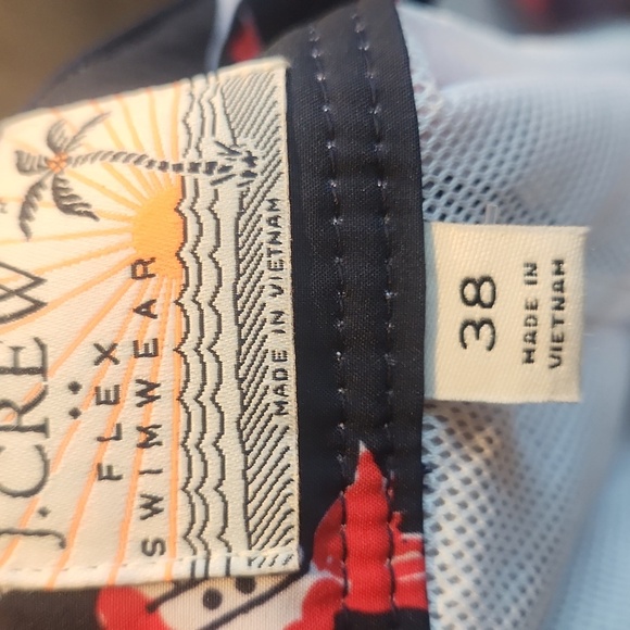 J. Crew Men's Swim Shorts - Navy with Red and White Accents - Picture 4 of 4